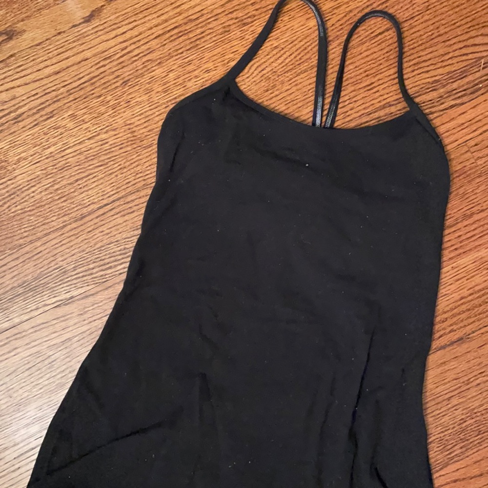 Black lululemon power y tank
